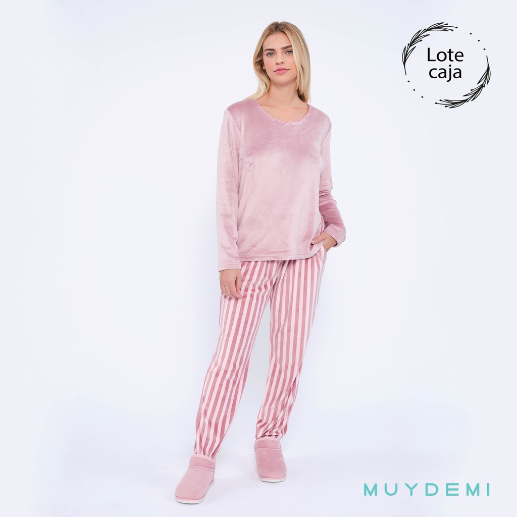 LOTE CAJA PIJAMA INVIERNO MUJER (2-S, 4-M, 4-L, 2-XL)