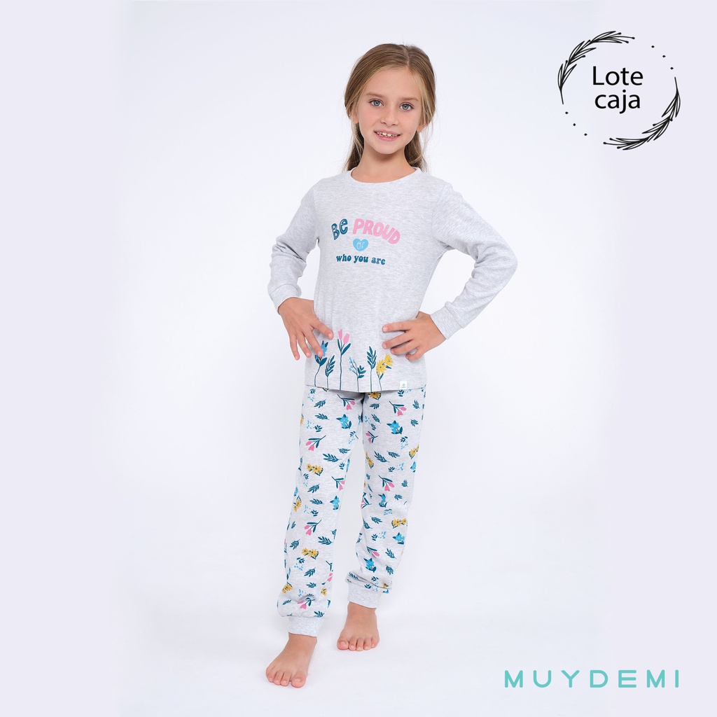 LOTE CAJA
PIJAMA INVIERNO NIÑA
talla 2 a 8(2-2, 2-4, 2-6, 2-8)