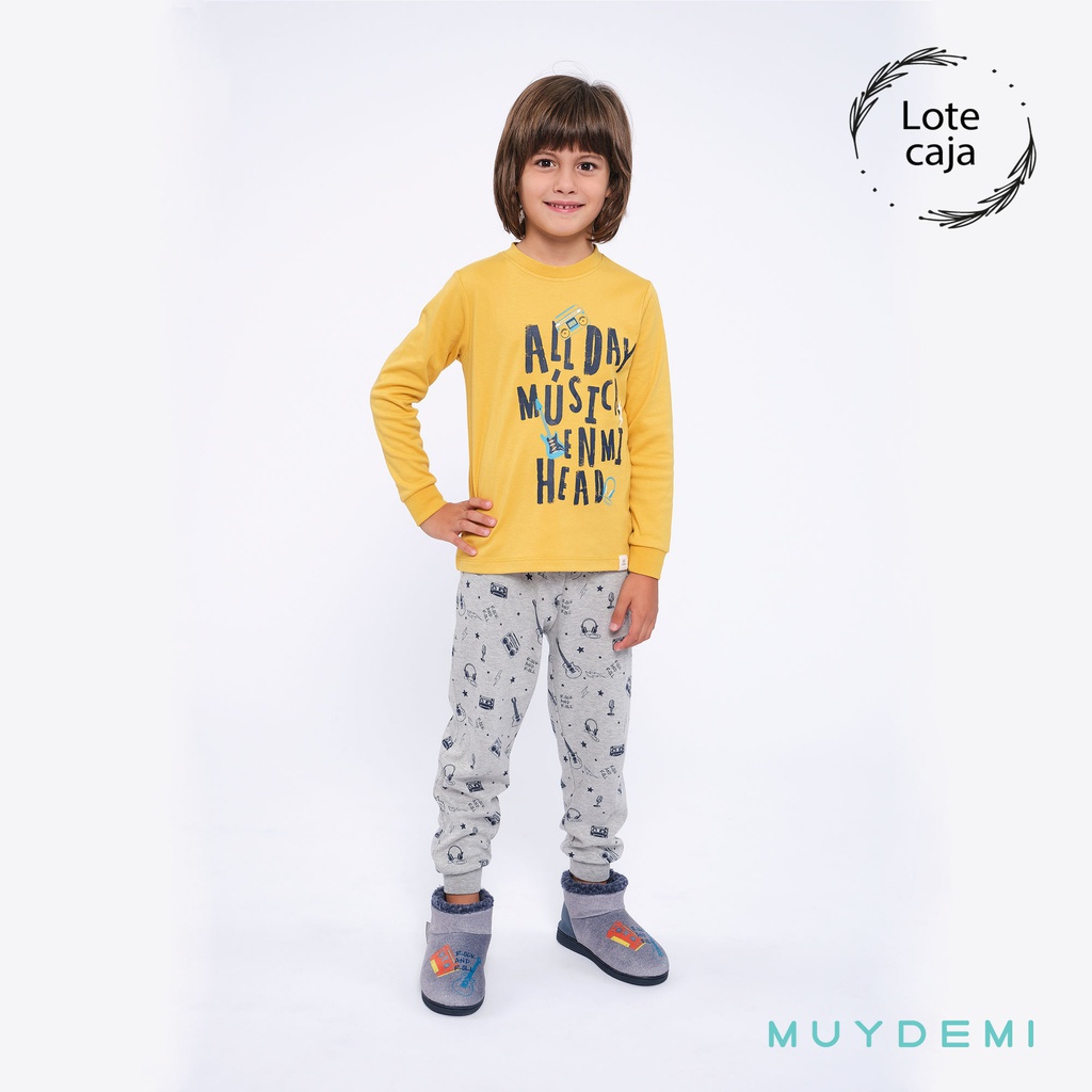 LOTE CAJA
PIJAMA INVIERNO NIÑO
talla 2 a 8(2-2, 2-4, 2-6, 2-8)